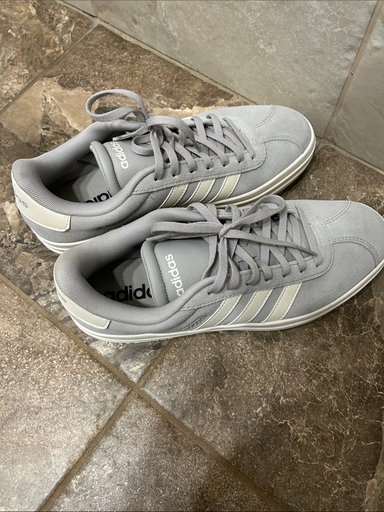adidas Shoes - Women sneakers